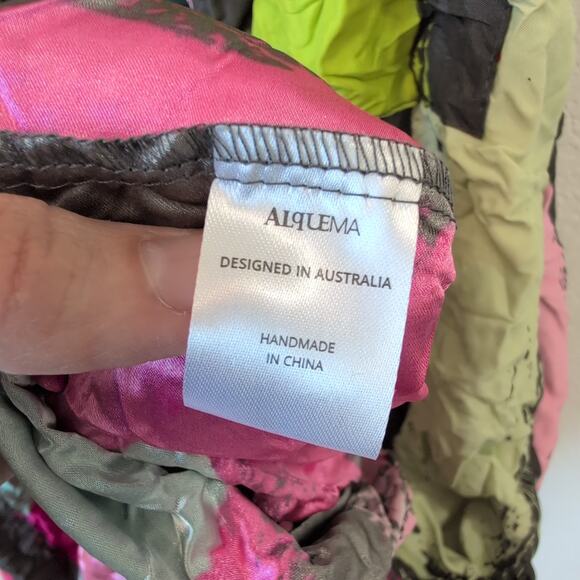 Alquema Women's Crinkle Dress Size 1 Medium Multicolor Art to Wear Artsy $325 - Picture 6 of 9